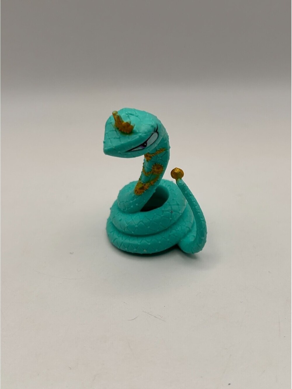 Mattel Monster High Hissette Turquoise Cobra Pet Snake Figure Cleo de Nile